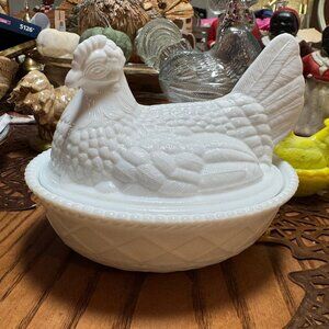 XL Westmoreland milk glass hen on nest